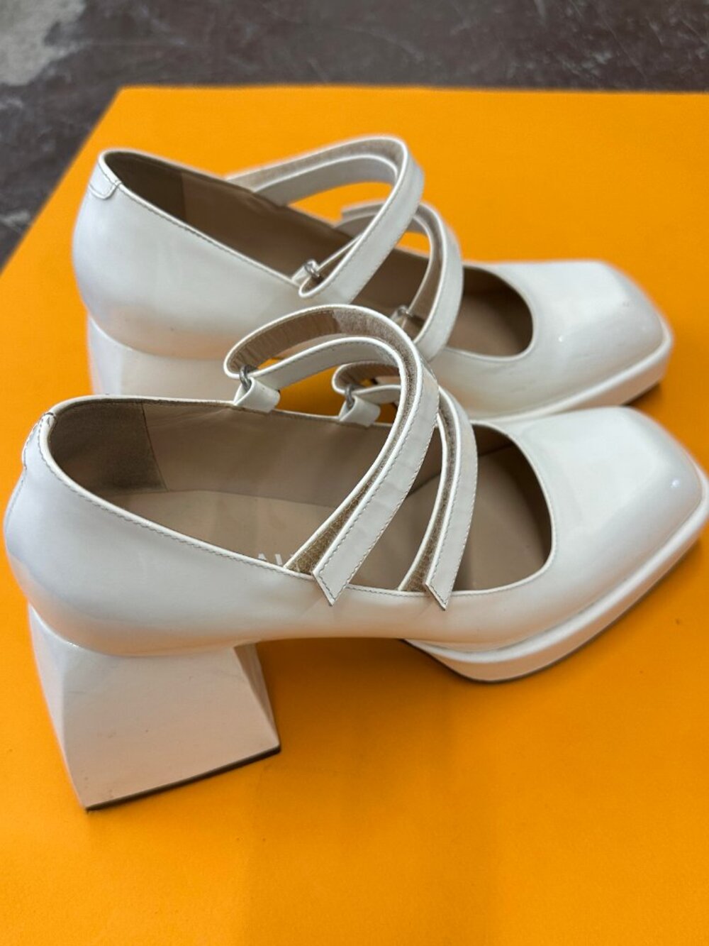 Nodaleto pumps